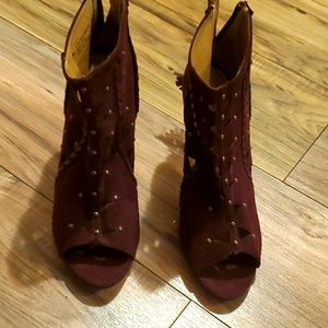 NY & Co. Burgundy vegan leather booties